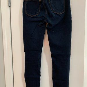 J Brand - dark wash skinny jeans - size 26